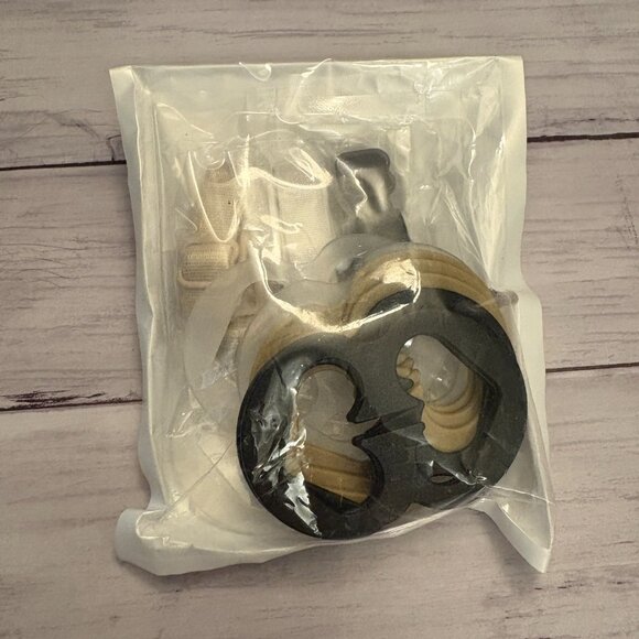 Womens Racerback Bra Strap Clips Multipack Nude Black 12 PCS Medium (SKU: 202MI) - Picture 9 of 9